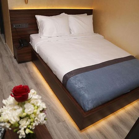 Taksim Heavenist Hotel Istanboel Buitenkant foto