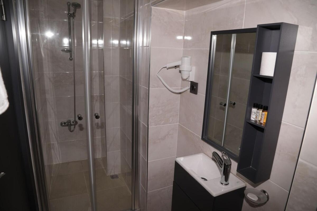 Taksim Heavenist Hotel Istanboel Buitenkant foto